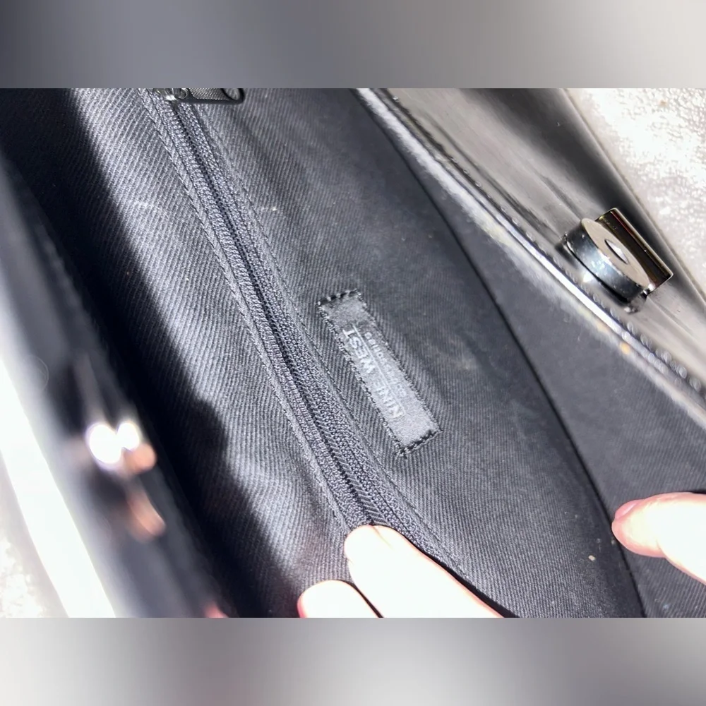 Vintage Nine West patent leather shoulder handbag - Picture 6 of 6